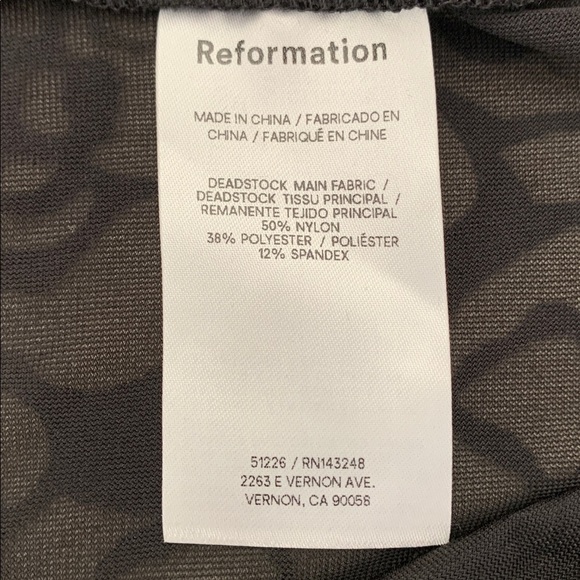 NWT Reformation Cello Knit Off Shoulder Floral Blouse Top Black Rose Velvet - Picture 8 of 8